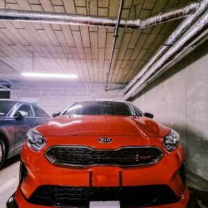 KIA with Opsholders number plate holders with mounting point in the top
