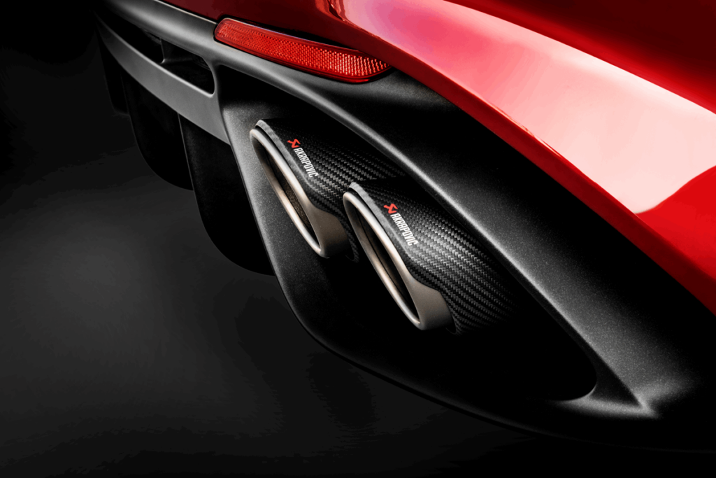 Akrapovič Slip-On Line (Titanium) | Giulia Quadrifoglio
