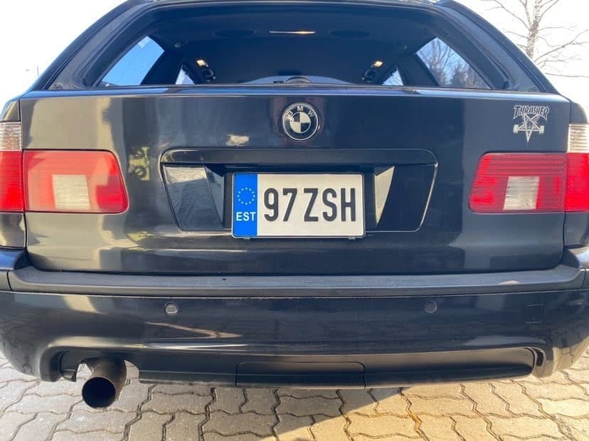 1F0C5734-AC50-4A13-95DF-AD1F0C2ED133 - OPSHOLDERS BMW 5 with USA Type holders