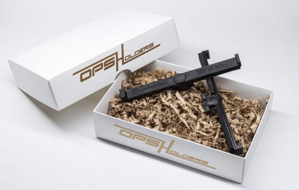 USA Audi RS style grill holders packing - OPSHOLDERS