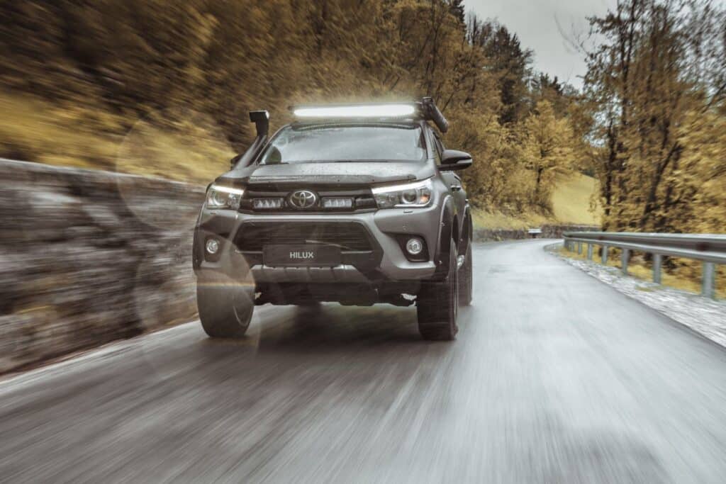 lazer_lamps_-_toyota_hilux-9_web - OPSHOLDERS Lazer Lamps TOYOTA HILUX (2017+) GRILLE KIT