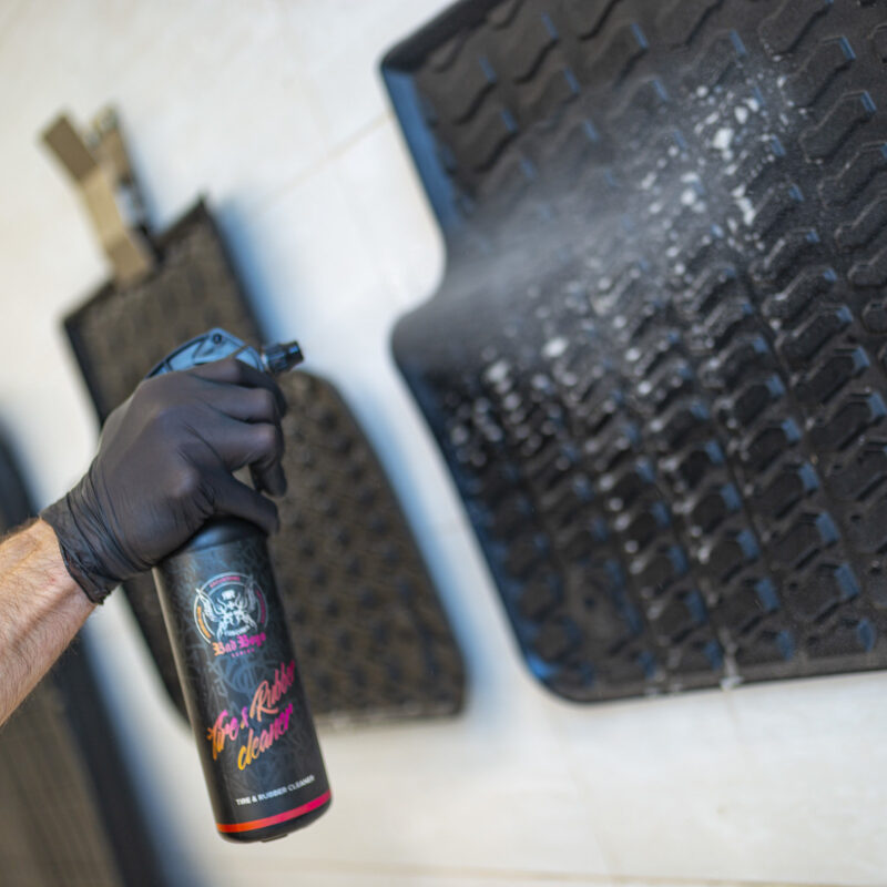 Tire Rubber Cleaner Bad Boys RRCustoms - OPSHOLDERS