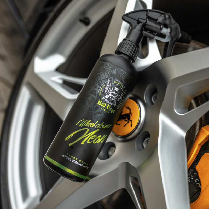 Wheel Cleaner Neon Bad Boys RRCustoms - OPSHOLDERS
