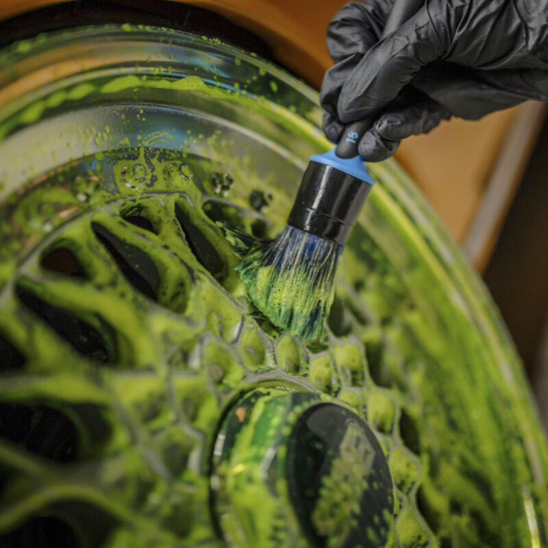 Wheel Cleaner Neon Bad Boys RRCustoms - OPSHOLDERS