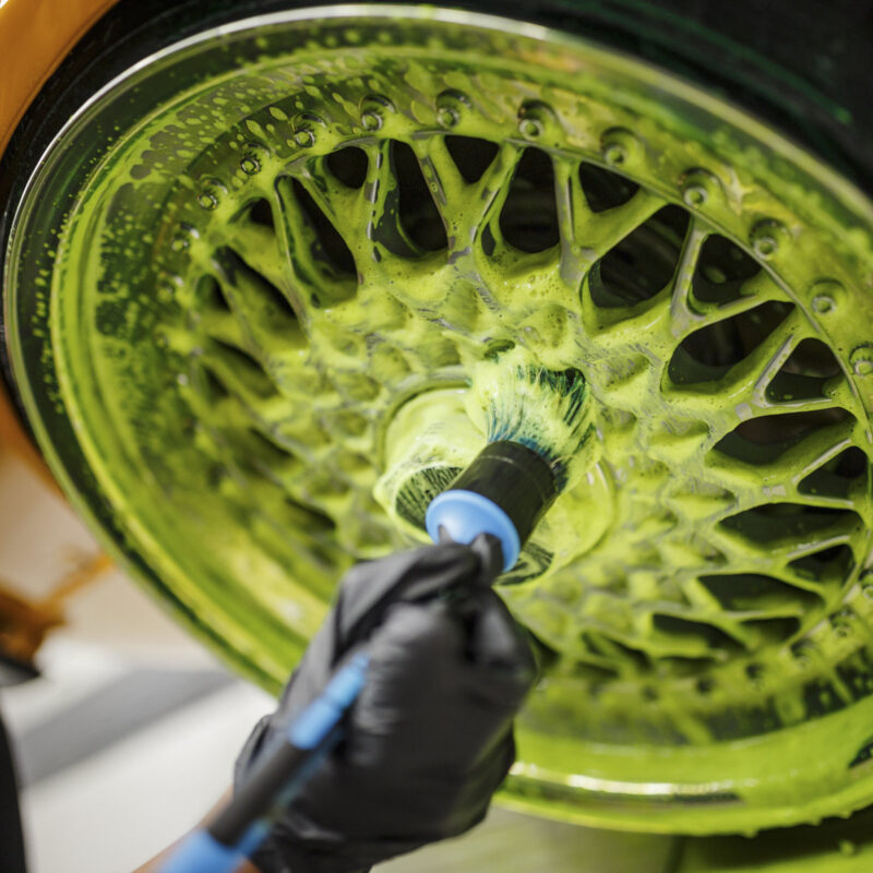 Wheel Cleaner Neon Bad Boys RRCustoms - OPSHOLDERS