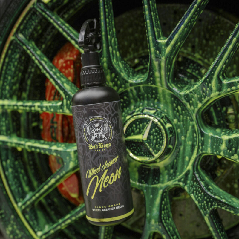 Wheel Cleaner Neon Bad Boys RRCustoms - OPSHOLDERS