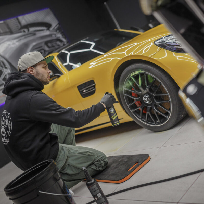Wheel Cleaner Neon Bad Boys RRCustoms - OPSHOLDERS