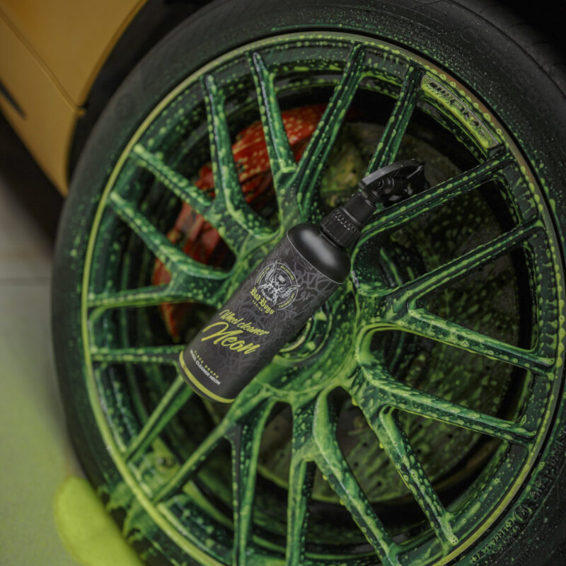 Wheel Cleaner Neon Bad Boys RRCustoms - OPSHOLDERS