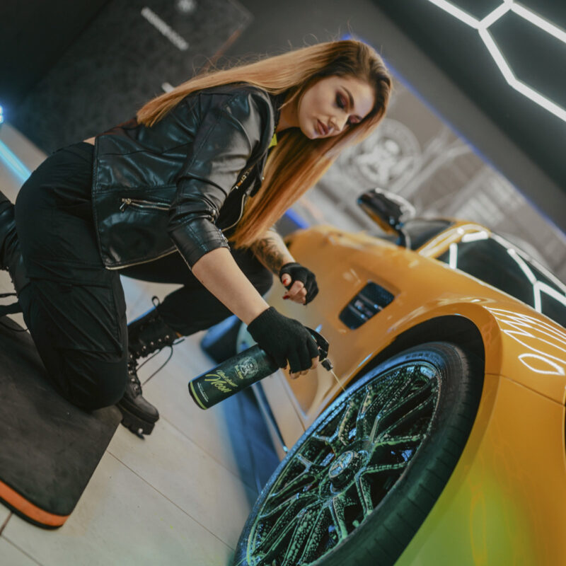 Wheel Cleaner Neon Bad Boys RRCustoms - OPSHOLDERS