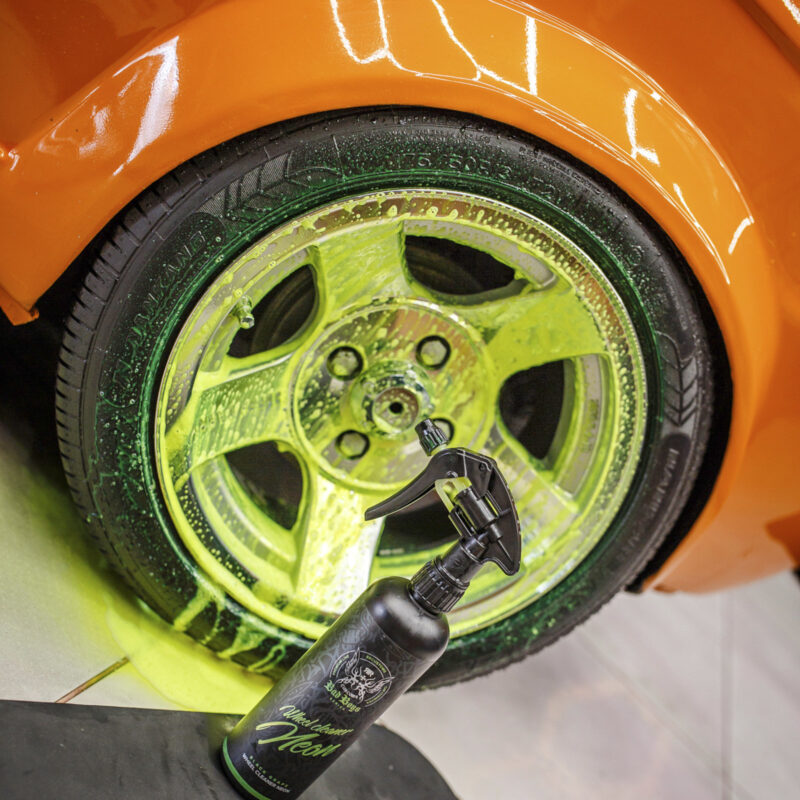 Wheel Cleaner Neon Bad Boys RRCustoms - OPSHOLDERS