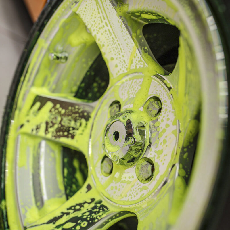 Wheel Cleaner Neon Bad Boys RRCustoms - OPSHOLDERS