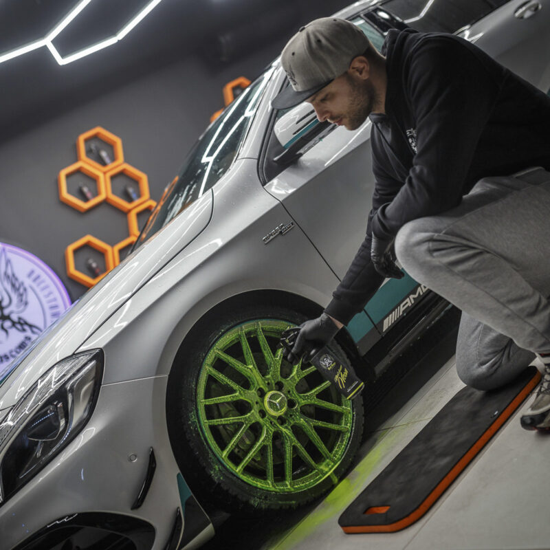 Wheel Cleaner Neon Bad Boys RRCustoms - OPSHOLDERS