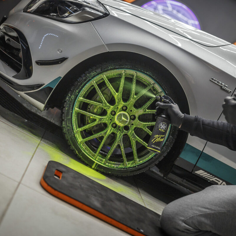 Wheel Cleaner Neon Bad Boys RRCustoms - OPSHOLDERS