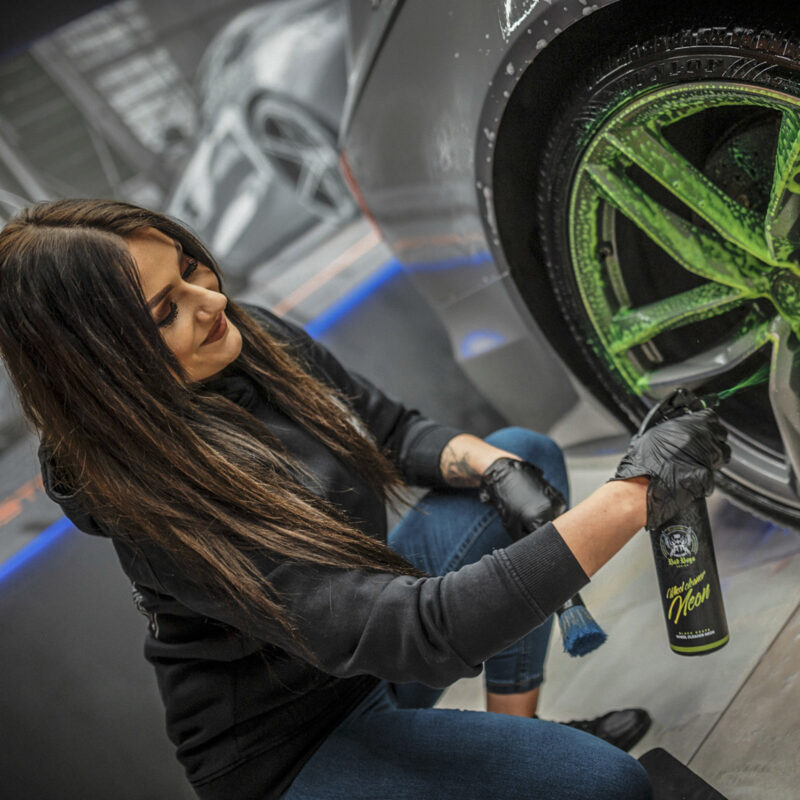 Wheel Cleaner Neon Bad Boys RRCustoms - OPSHOLDERS