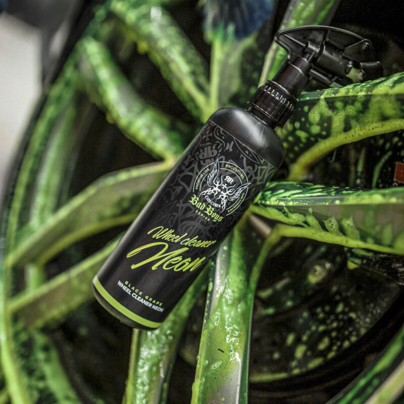Wheel Cleaner Neon Bad Boys RRCustoms - OPSHOLDERS