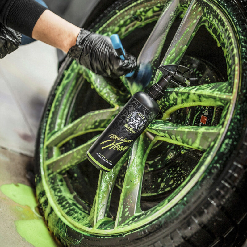 Wheel Cleaner Neon Bad Boys RRCustoms - OPSHOLDERS