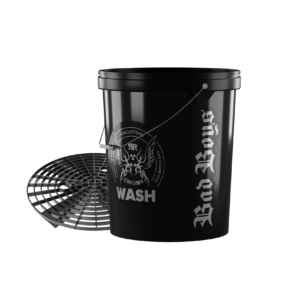 Black Detailing Bucket With Grit Guard WASH