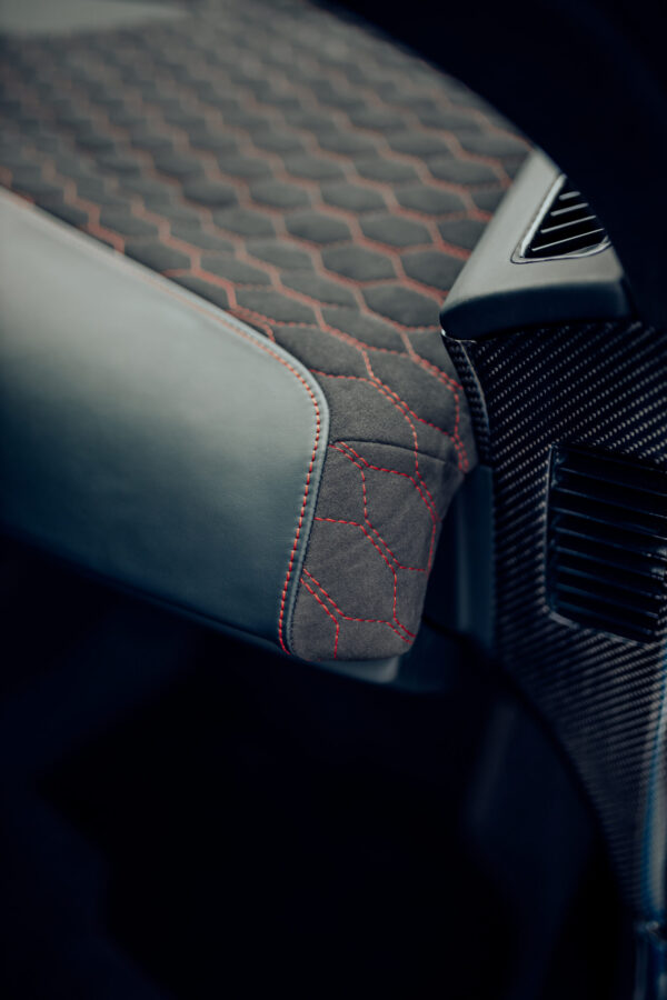 Audi R8 Gen.2 interior side sills top vents