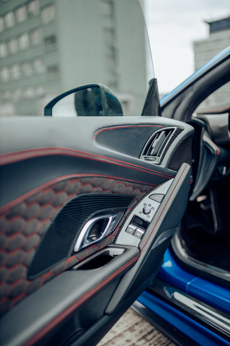 Audi R8 Gen.2 interior side sills top vents - OPSHOLDERS Audi R8 Gen.2 interior side sills top vents
