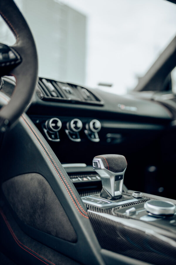 Audi R8 Gen.2 interior ESP center decor