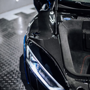Audi R8 Gen.2 frunk bay under pit center