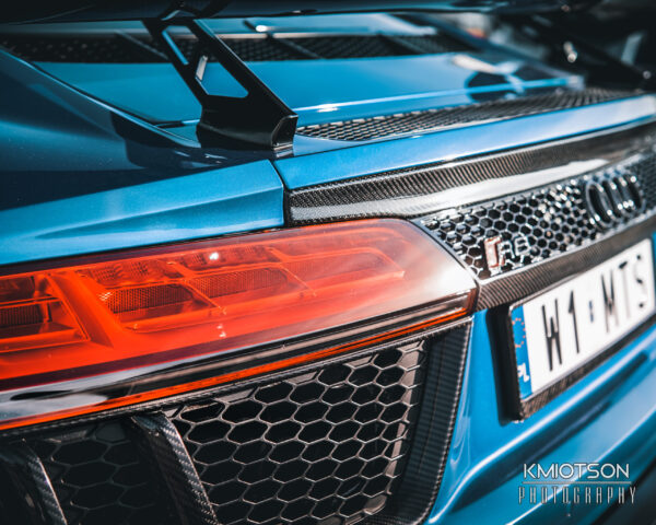 Audi R8 Gen.2 rear emblem R8