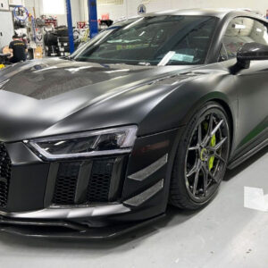 Audi R8 Gen.2 side mirror triangles with buffering