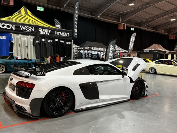 Audi R8 Gen.2 prelift side skirts Performance package