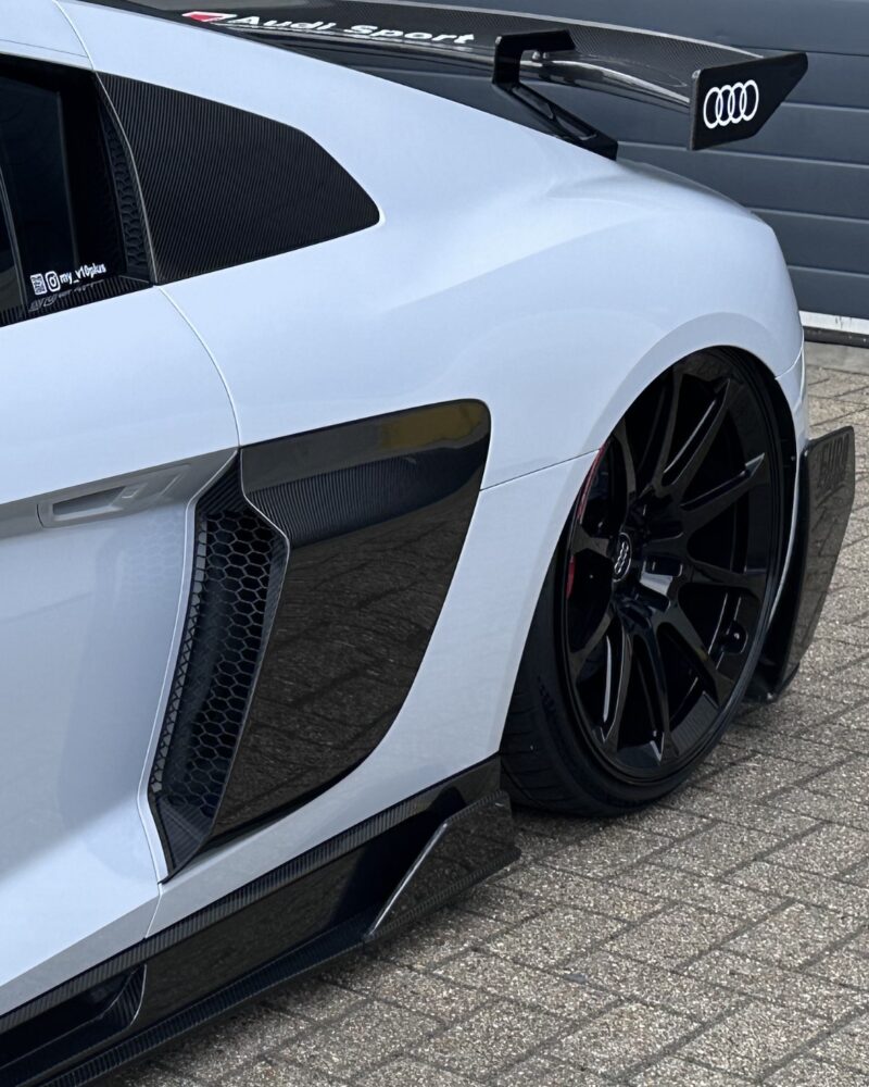 Audi R8 Gen.2 side skirts MTTS package - OPSHOLDERS Audi R8 Gen.2 side skirts MTTS package