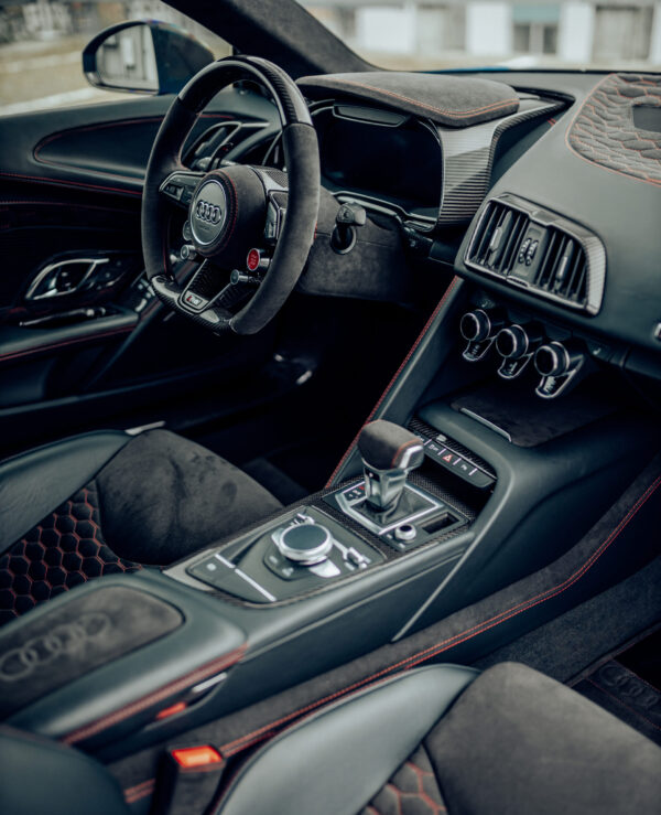 Audi R8 Gen.2 interior cockpit side panels