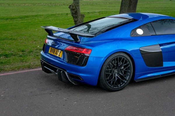 AUDI R8 V10 GEN 2 CARBON FIBRE DIFFUSER - V STYLE