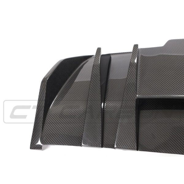 AUDI R8 V10 GEN 2 CARBON FIBRE KIT - V STYLE