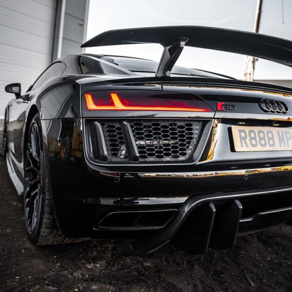 AUDI R8 V10 GEN 2 CARBON FIBRE REAR SIDE GRILLES