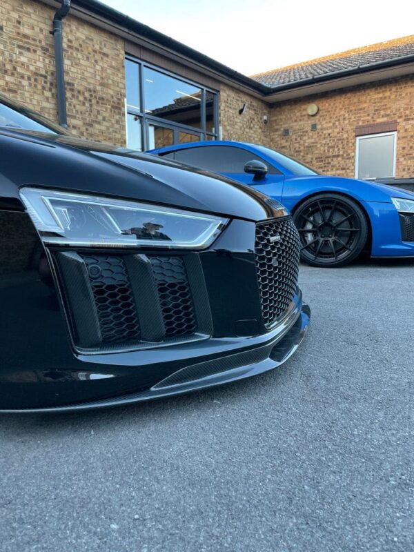 AUDI R8 V10 GEN 2 CARBON FIBRE SIDE GRILLES