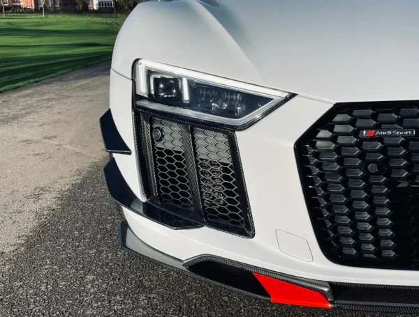 AUDI R8 V10 GEN 2 CARBON FIBRE SIDE GRILLES