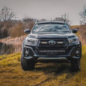 Lazer Forward Roof Mounting Kit - Toyota Hilux - 65mm Height (for Linear 42 or Triple-R 24) 3001-HILUX-65-K