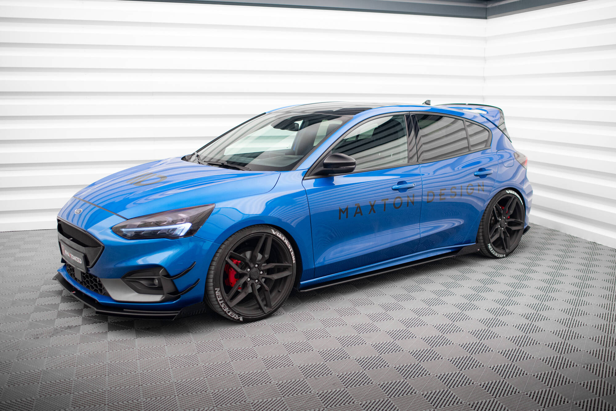Flaps Maxton Pour Ford Focus ST / ST-Line Mk4 - Brillant, Modèle FOFO4STCNC-FSF1G