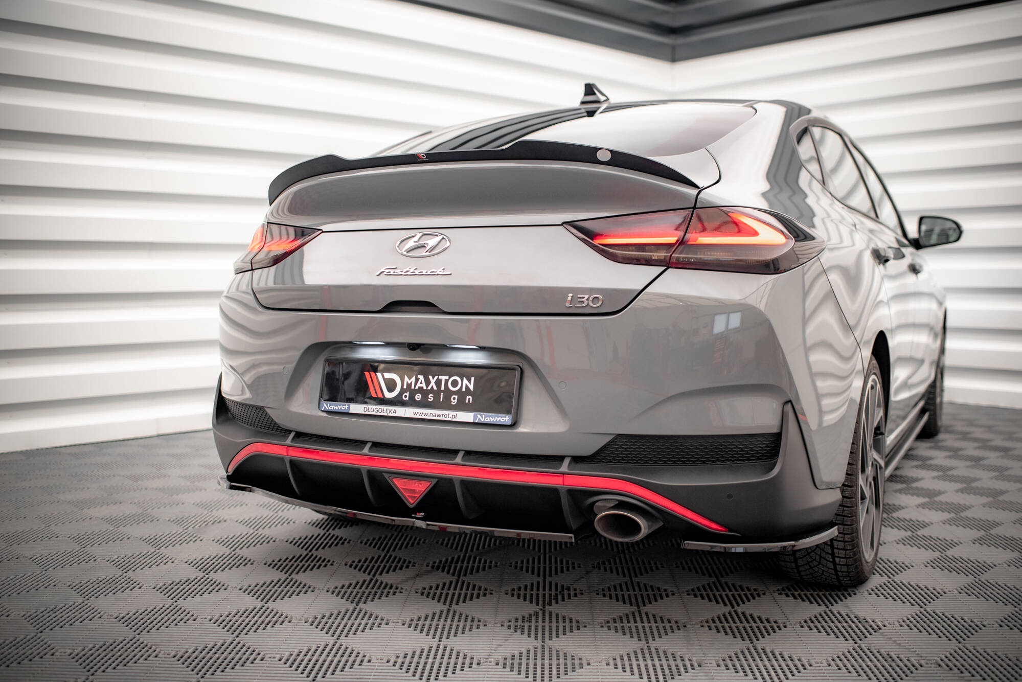 I30n Fastback Spoiler