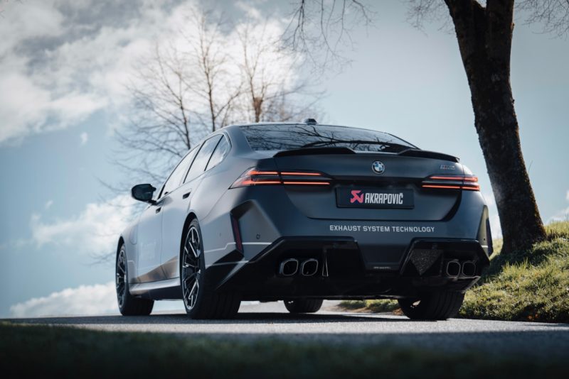 Akrapovic BMW M5 (G90, G99) Tail Pipe Set Carbon TP-CT/79