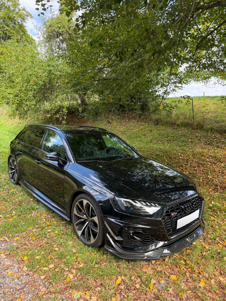Audi RS4 B9.5 with CT Design carbon fibre Kit