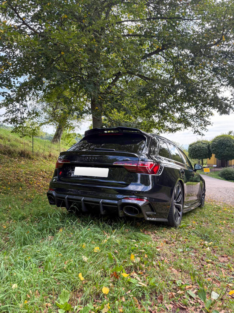 Audi RS4 B9.5 with CT Design caron fibre spoiler