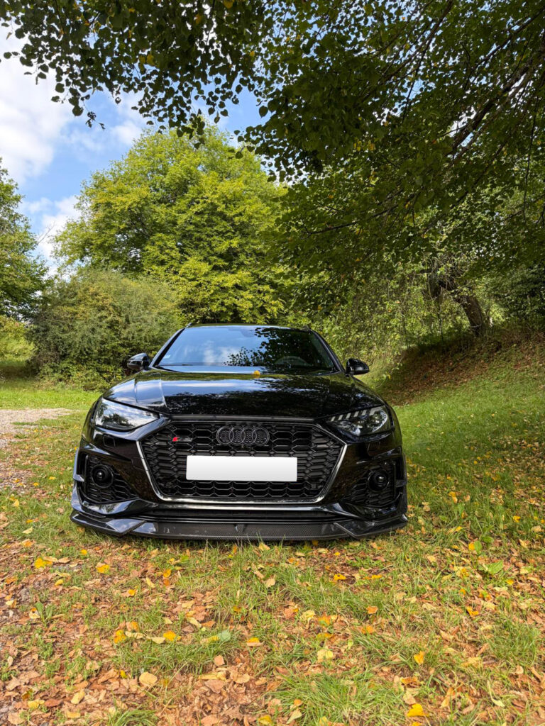 Audi RS4 B9.5 with CT Design caron fibre kit