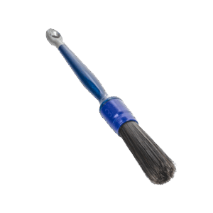 Blue brush with black bristles no. 8