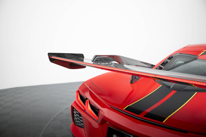 pol_po_Carbon-Spoiler-LED-Chevrolet-Corvette-C8-21174_4jpg - OPSHOLDERS