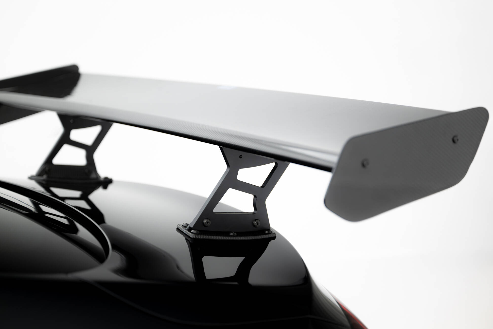 Maxton Design Carbon Spoiler V.2 + LED Mercedes-AMG CLE 53 C236 CF