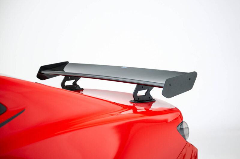 pol_po_Carbon-Spoiler-With-Internal-Brackets-Uprights-LED-Chevrolet-Camaro-SS-Mk6-Facelift-22319_5jpg - OPSHOLDERS