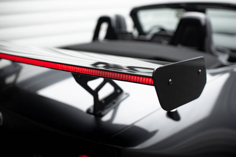 pol_po_Carbon-Spoiler-With-Internal-Brackets-Uprights-LED-Mazda-MX-5-ND-Mk4-21059_20jpg - OPSHOLDERS