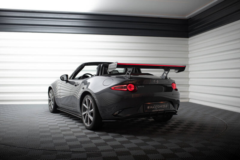 pol_po_Carbon-Spoiler-With-Internal-Brackets-Uprights-LED-Mazda-MX-5-ND-Mk4-21059_22jpg - OPSHOLDERS
