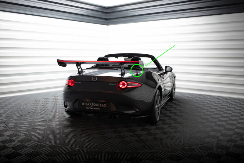 pol_po_Carbon-Spoiler-With-Internal-Brackets-Uprights-LED-Mazda-MX-5-ND-Mk4-21059_6jpg - OPSHOLDERS