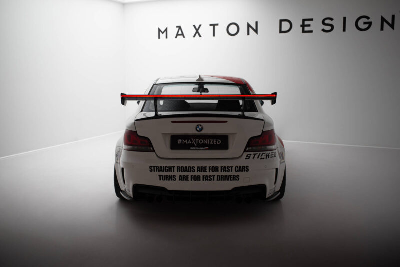 pol_po_Carbon-Spoiler-With-Internal-Brackets-Uprights-V-2-LED-BMW-1-M-E82-21620_16jpg - OPSHOLDERS